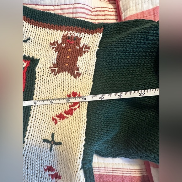 Vintage Woolrich gingerbread house Christmas holiday
sweater M - Picture 13 of 13